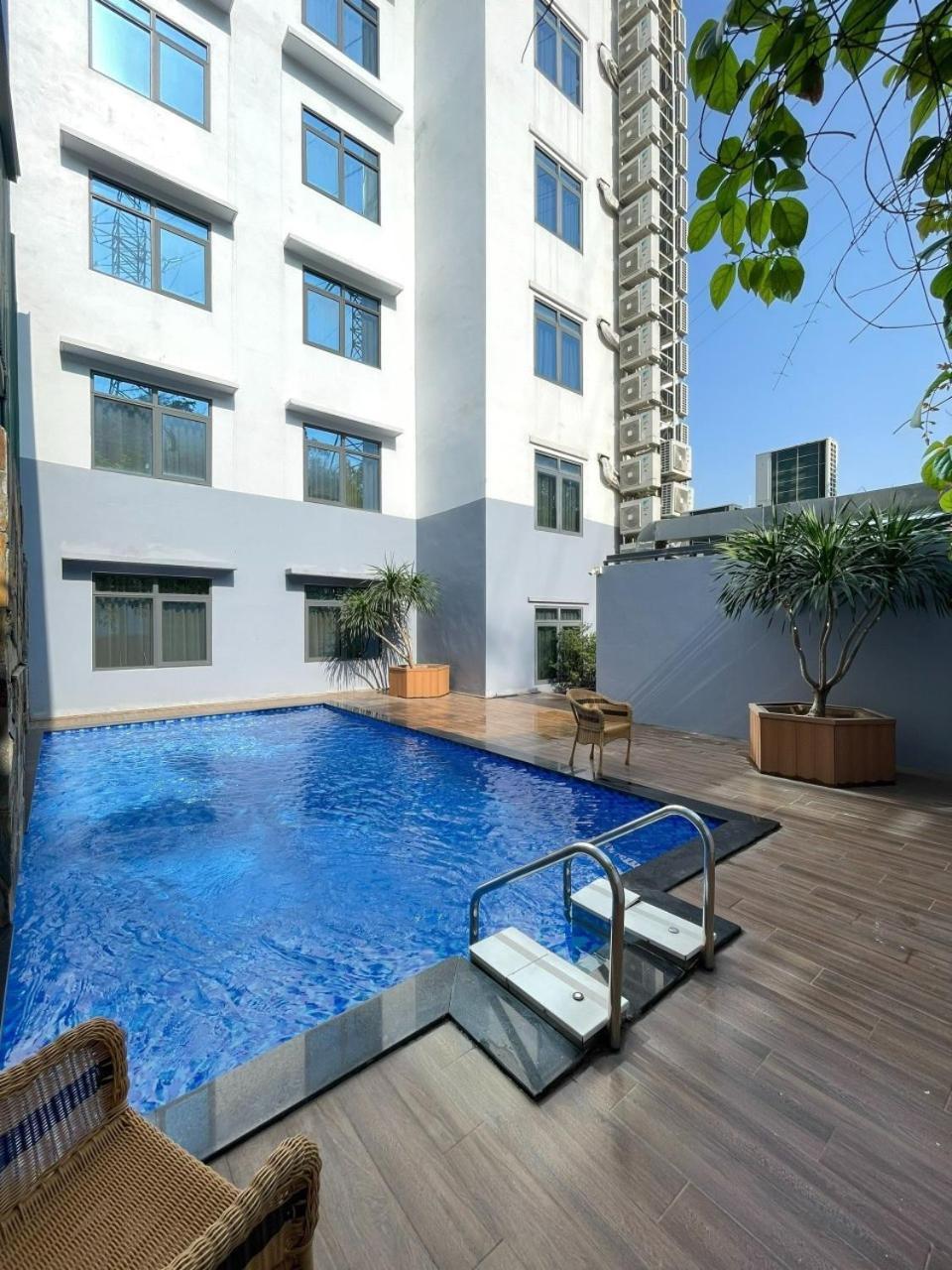 Lake Hills Hotel Ha Long Exterior foto